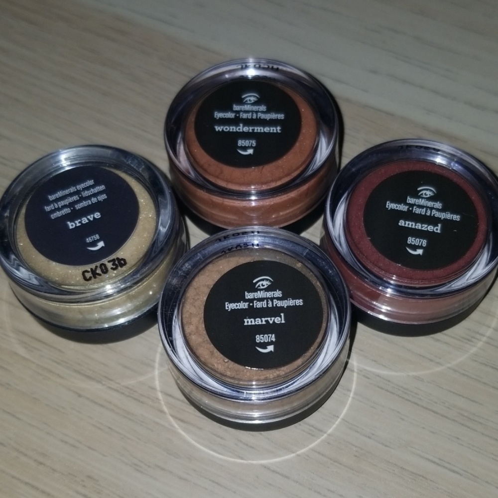 Bare Minerals Set of 4 mini eye shadows
